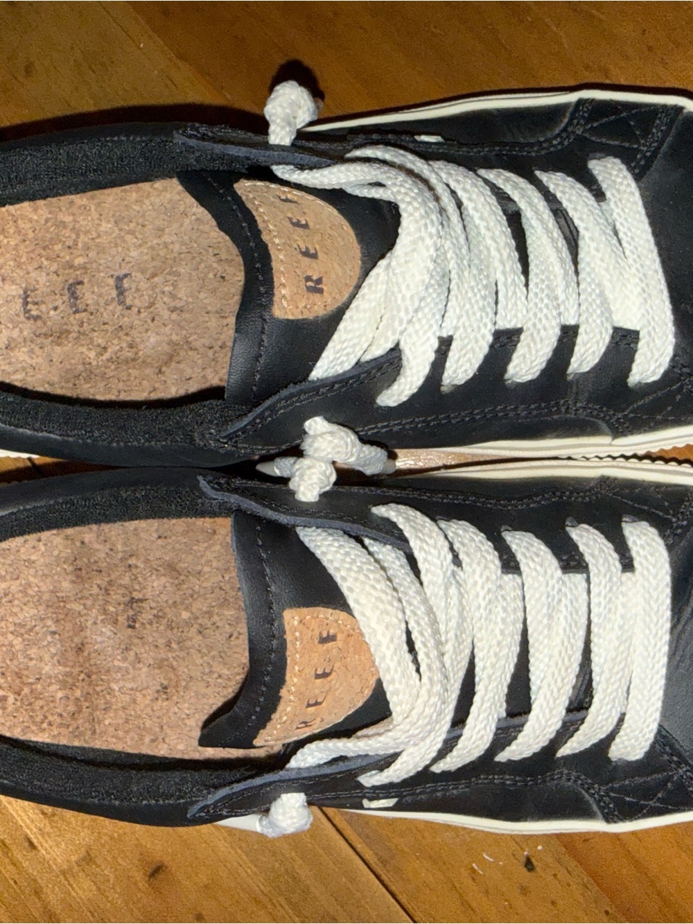 Reef Black Low-Top Sneakers with White Laces
